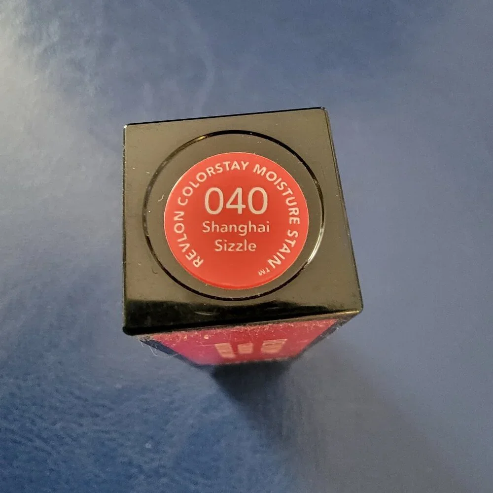 Revlon ColorStay Moisture Stain Lipstick Shade 040 Shanghai Sizzle